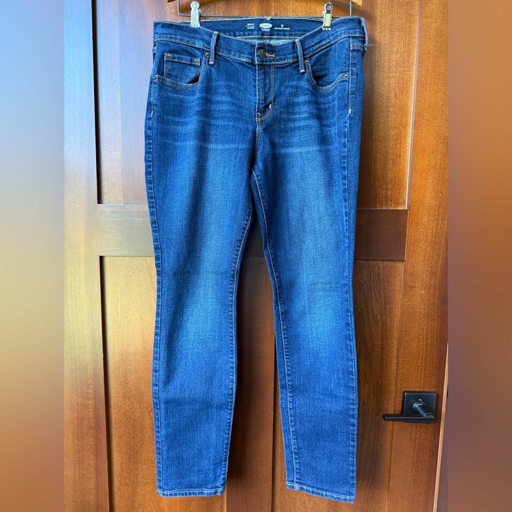 Women’s Blue Old Navy Skinny Jeans Size 12